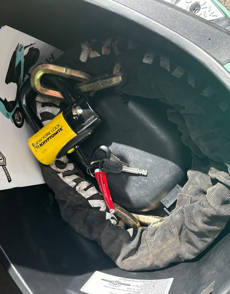 Genuine Scooters 2024 Seafoam Genuine Buddy 50cc Scooter BB 5604