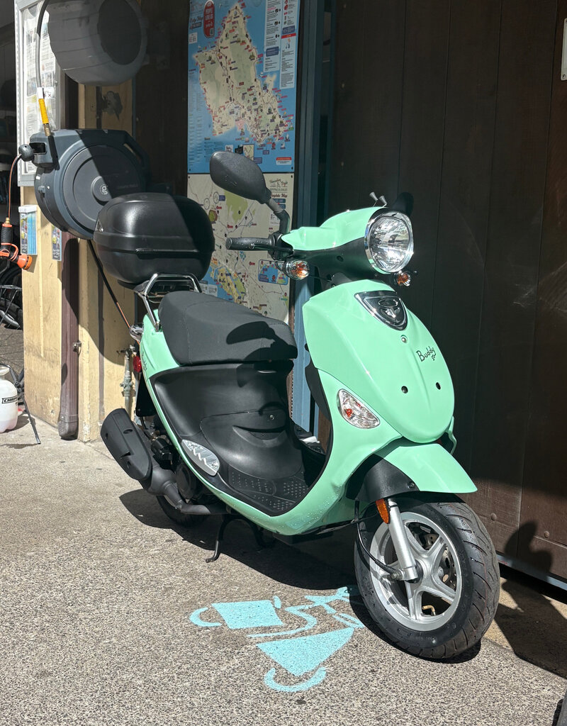 Genuine Scooters 2024 Seafoam Genuine Buddy 50cc Scooter BB 5604