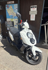 Genuine Scooters 2023 White Genuine Hooligan 170i Scooter (H-45)
