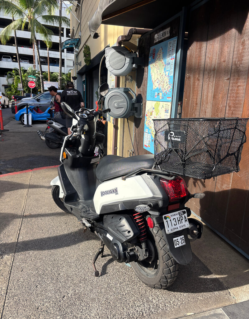 Genuine Scooters 2023 White Genuine Hooligan 170i Scooter (H-45)