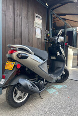 Genuine Scooters 2024 Gloss Titanium Genuine Buddy 50cc Moped (130)