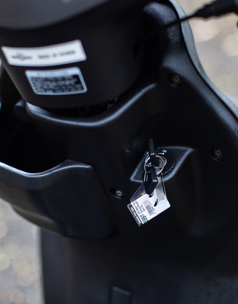 Genuine Scooters 2026 Matte Titanium Genuine Roughhouse Sport 50cc Moped**