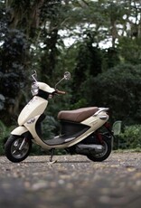 Genuine Scooters 2026 French Vanilla Genuine Buddy 50cc Moped**