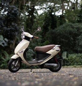 Genuine Scooters 2026 French Vanilla Genuine Buddy 50cc Moped**