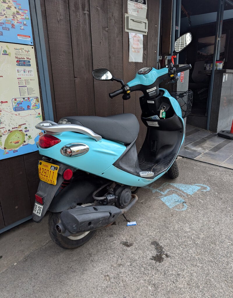 Genuine Scooters 2023 Turquoise Genuine Buddy 50cc Moped (b-88)