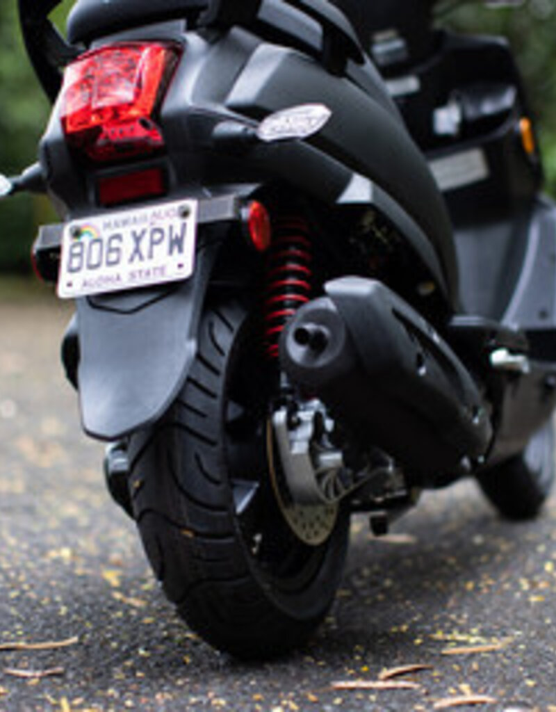 Genuine Scooters 2025 Matte Black Genuine Hooligan 170i Scooter**