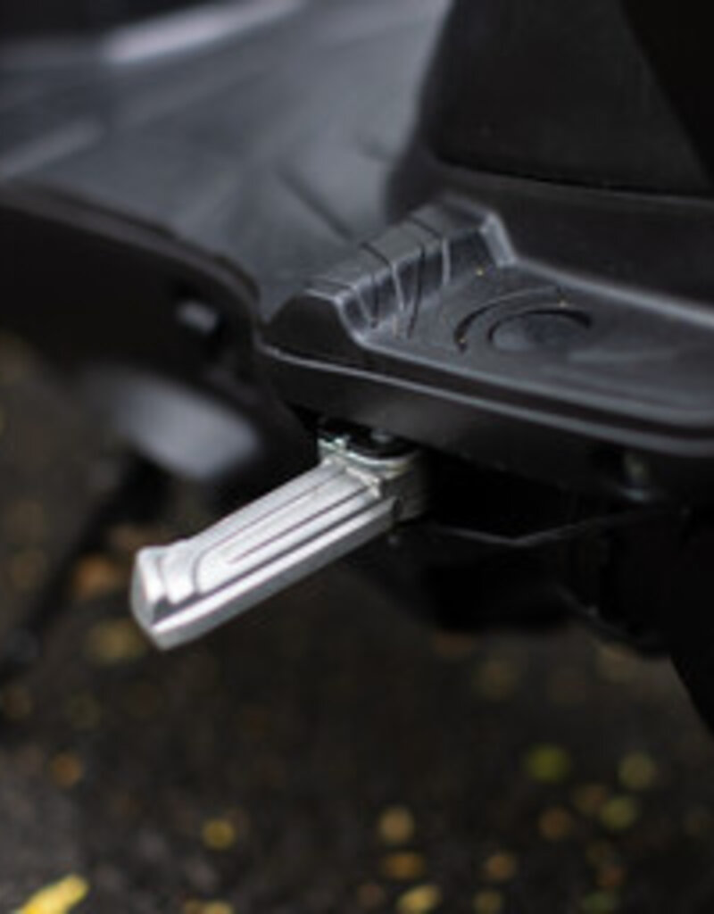 Genuine Scooters 2025 Matte Black Genuine Hooligan 170i Scooter**