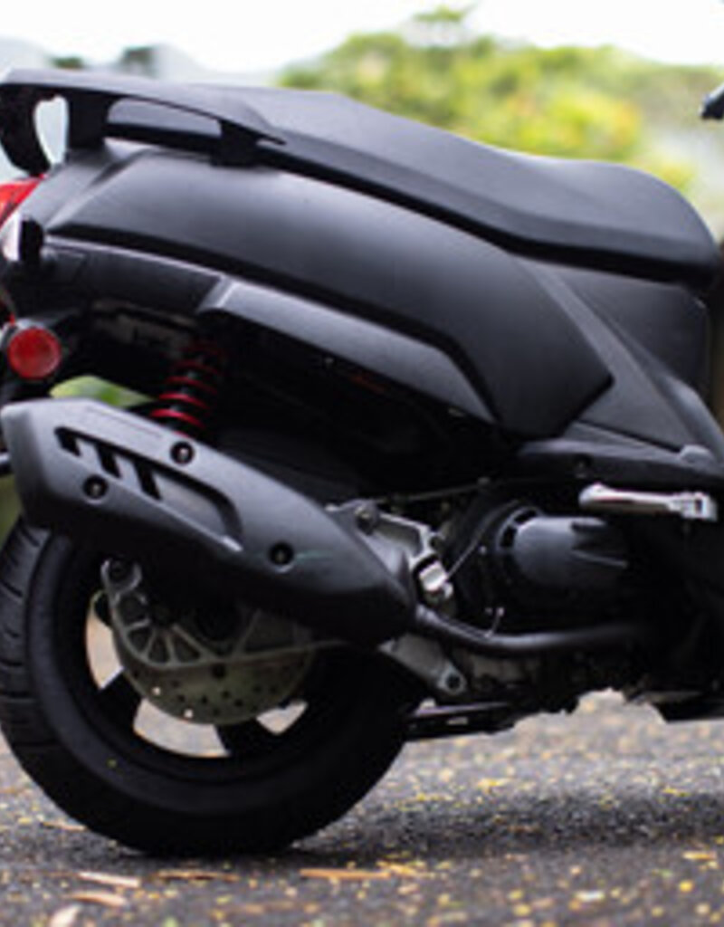 Genuine Scooters 2025 Matte Black Genuine Hooligan 170i Scooter**