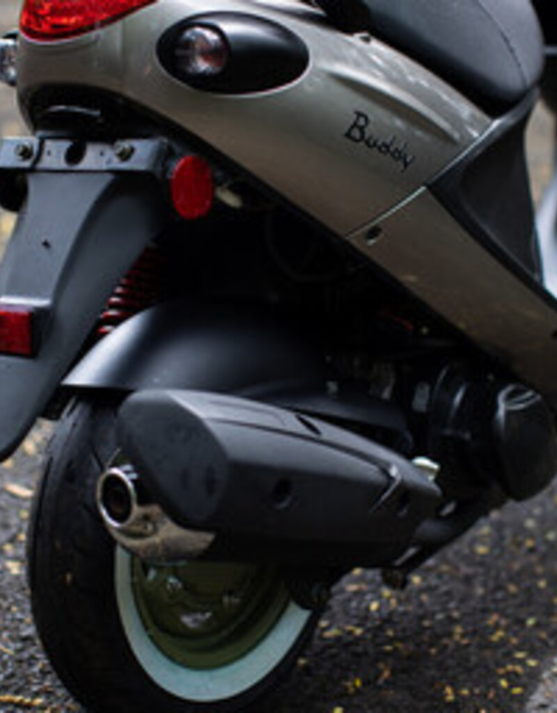 Genuine Scooters 2026 Gloss Titanium Genuine Buddy 170i Scooter**