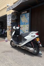 Genuine Scooters 2022 White Buddy 50cc Moped (0464)