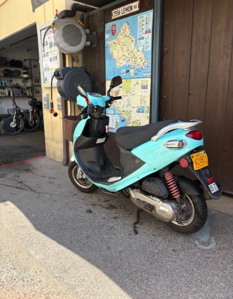 Genuine Scooters 2023 Turquoise Genuine Buddy 50cc Moped (BB-4021)