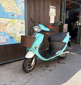 Genuine Scooters 2023 Turquoise Genuine Buddy 50cc Moped (BB-4021)