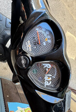 Genuine Scooters 2024 White Genuine Roughhouse 50cc Moped (r-122)