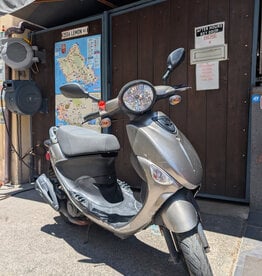 Genuine Scooters 2024 Gloss Titanium Genuine Buddy 50cc Moped ( BB 5619)