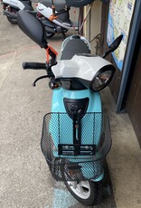 Genuine Scooters 2022 Turquoise Genuine Buddy 50cc Moped (BB0399)