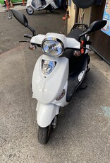 Genuine Scooters 2024 White Genuine Buddy 125cc Scooter BB2058
