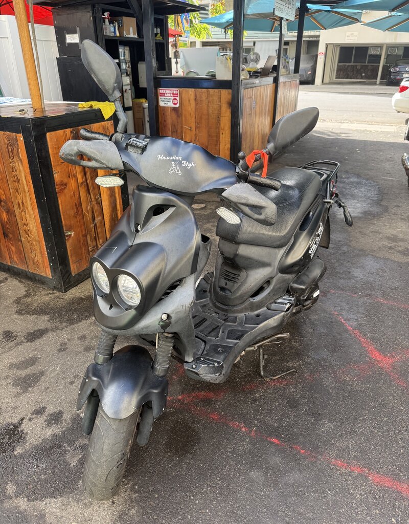 Genuine Scooters 2024 Matte Titanium Genuine Roughhouse Sport 50cc Moped (LX-70)