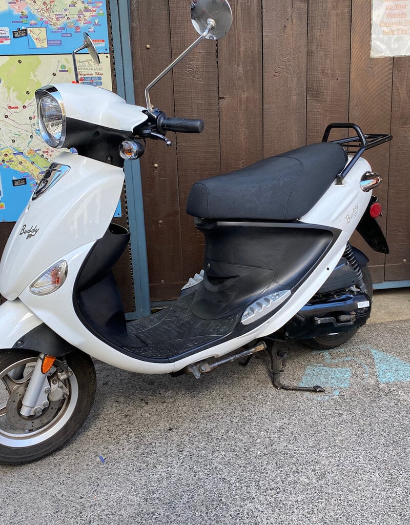 2024 White Genuine Buddy 50cc Moped (b.b. 5393)