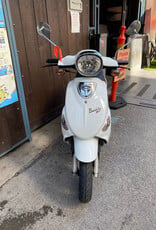 2024 White Genuine Buddy 50cc Moped (b.b. 5393)