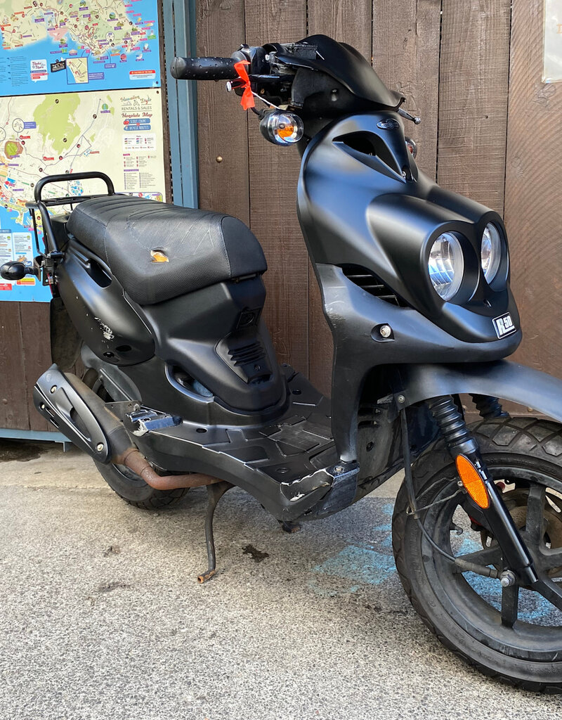 Genuine Scooters 2024 Black Genuine Roughhouse 50 cc Moped (b.b. 5958)