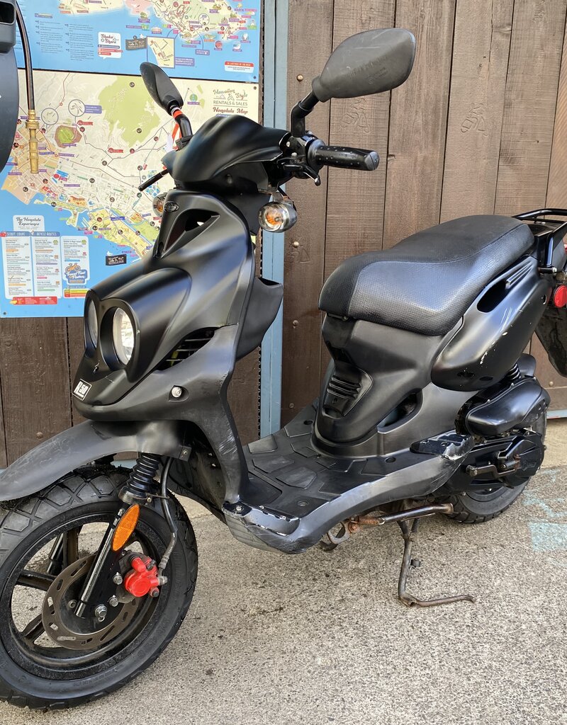 Genuine Scooters 2023 Black Genuine Roughhouse Sport 50cc Moped (BB4822)