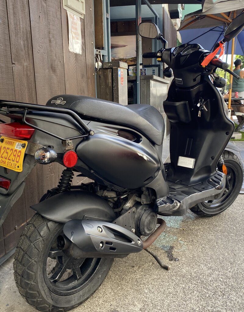 Genuine Scooters 2023 Black Genuine Roughhouse Sport 50cc Moped (BB4822)