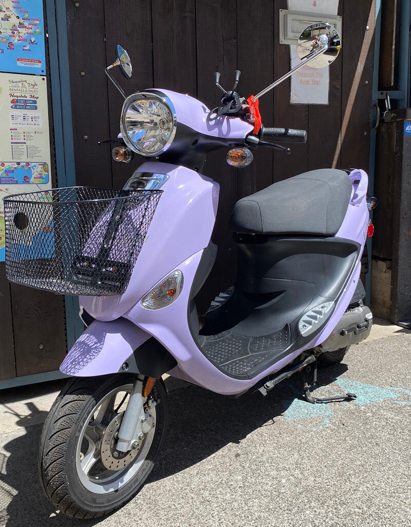 Genuine Scooters 2024 Lavender Genuine Buddy 50cc Moped ( BB 5039)