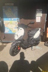 Genuine Scooters 2023 White Genuine Roughhouse 50 cc Moped (5166)