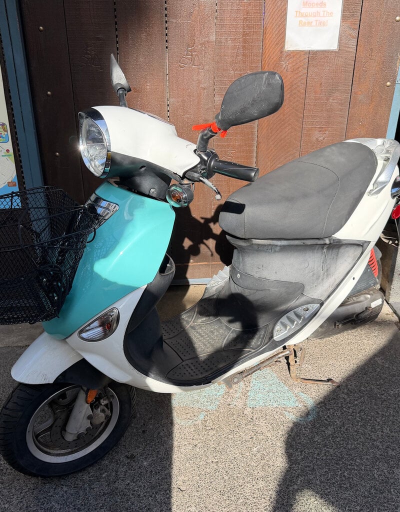 Genuine Scooters 2023 White Buddy 50cc Moped (#B-99)