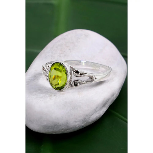 Sterling Silver Peridot Ring