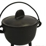 Cast Iron Cauldron with Lid 4.5"