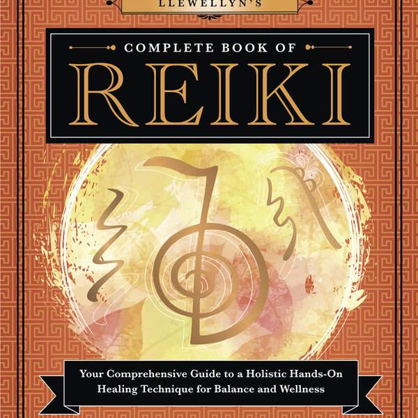 Llewellyn's Complete Book of Reiki