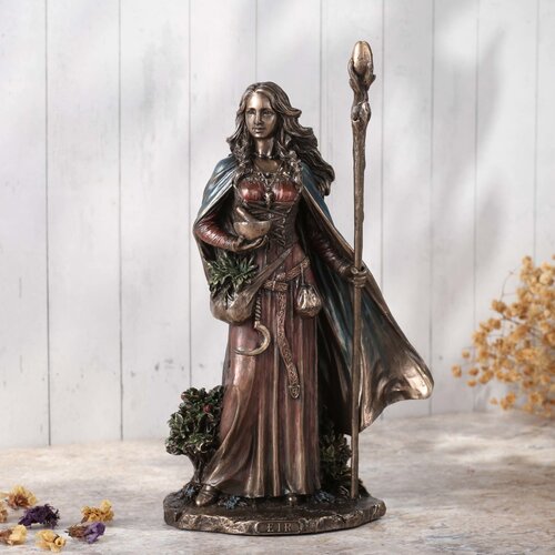 EIR THE VALKYRIE OF PROTECTION AND HEALING