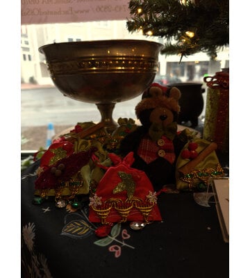 Yule Spell Bag by Penny Cabot