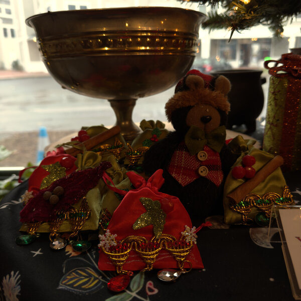 Yule Spell Bag by Penny Cabot