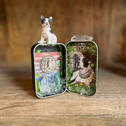 Spell Shrine Box - By Laurie Cabot - Dog Familiar