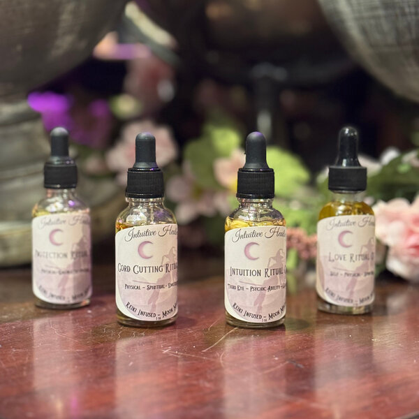 Protection Ritual Oil by Mandi