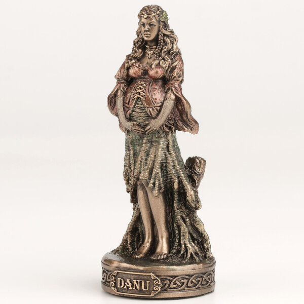 DANU THE IRISH MOTHER GODDESS
