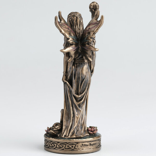 AINE THE IRISH GODDESS OF SUMMER AND LOVE