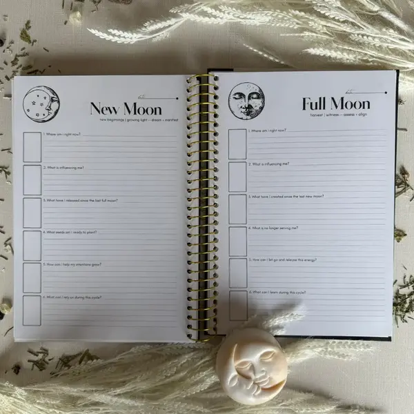Undated Writual Tarot Journal