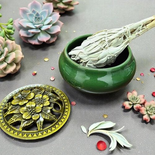 Green Ceramic Incense Burner Bowl with Floral Lid – 3.75”