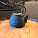 Floral Pattern Black Teapot
