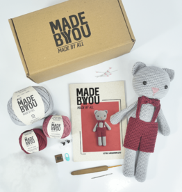 Circulo Circulo Amigurumi Made by You Kit