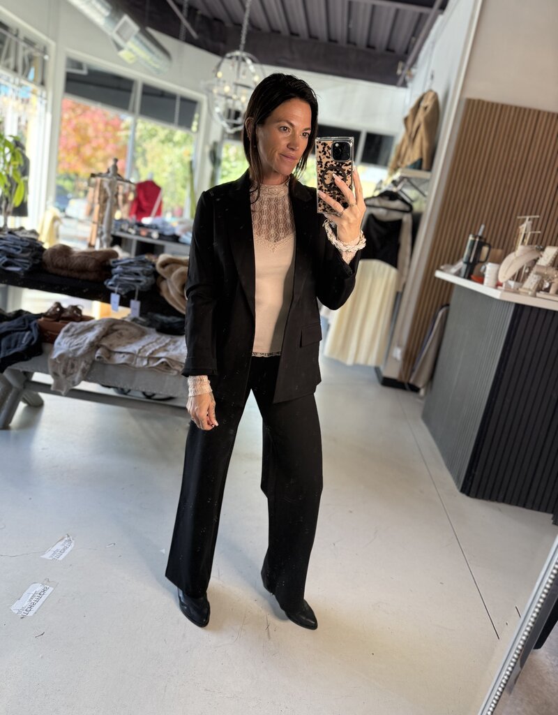 Davy Black Blazer