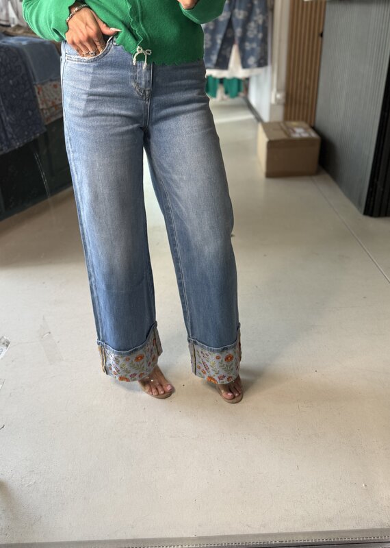 Cuff Embroidered Denim