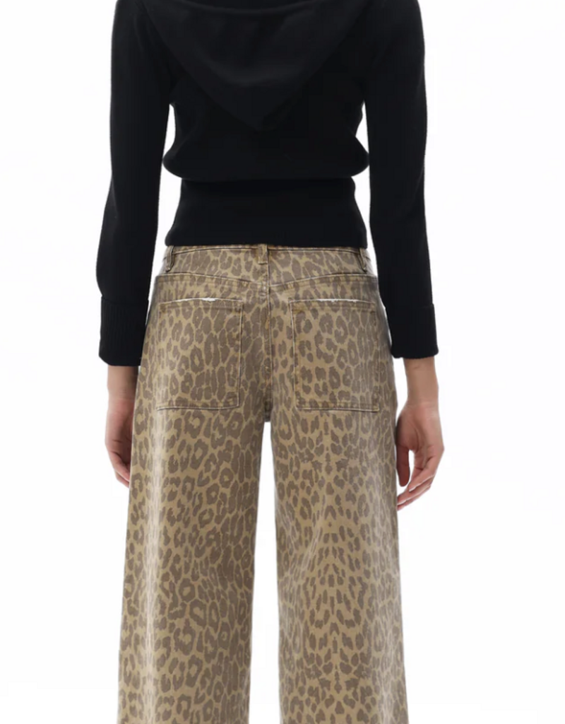 Mid Rise Leopard Straight Denim