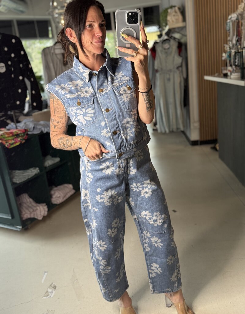 Denim Floral Barrel Jean