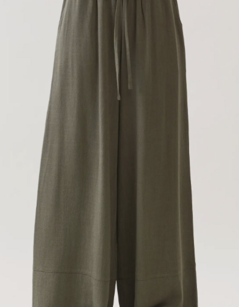 Wide Leg Pant