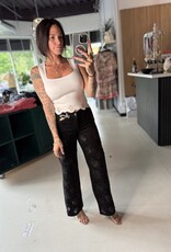 Eyelet Scallop Top