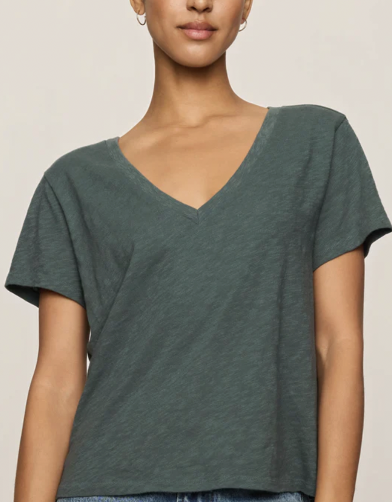 Nomad V Neck T